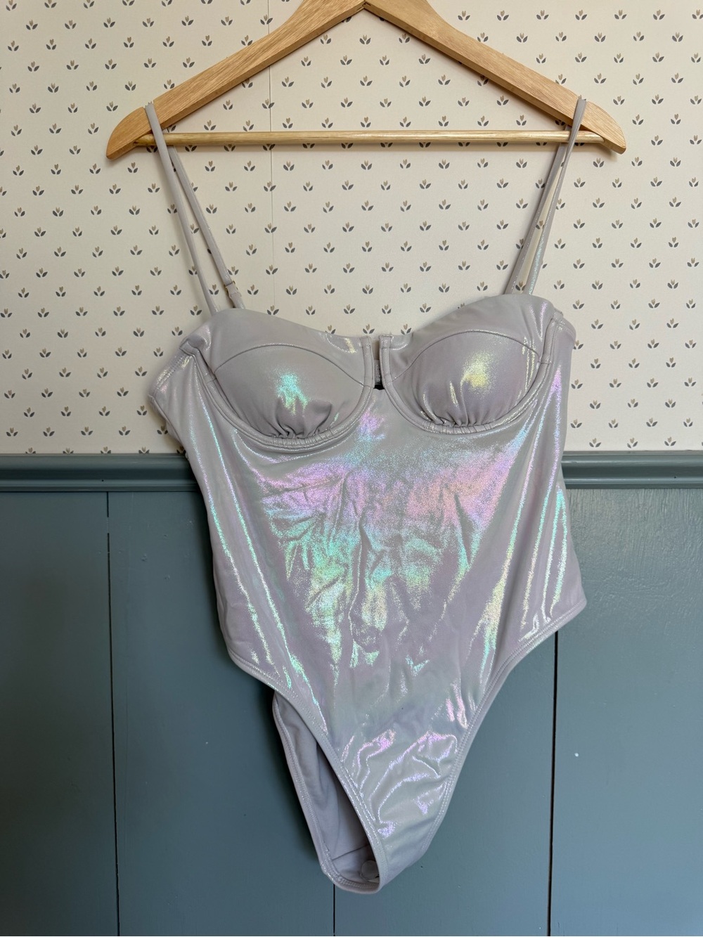NWT Iridescent Pearl Swim Suit L